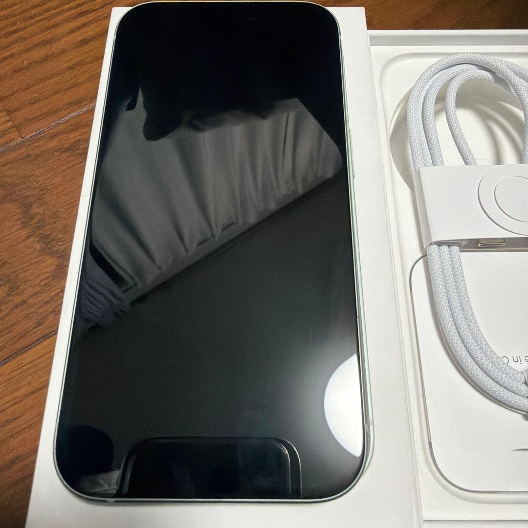 iPhone 15 128GB 本体