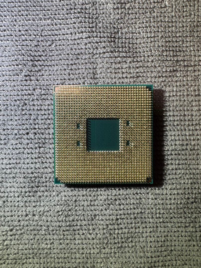 AMD Ryzen 5 5600X CPU 本体