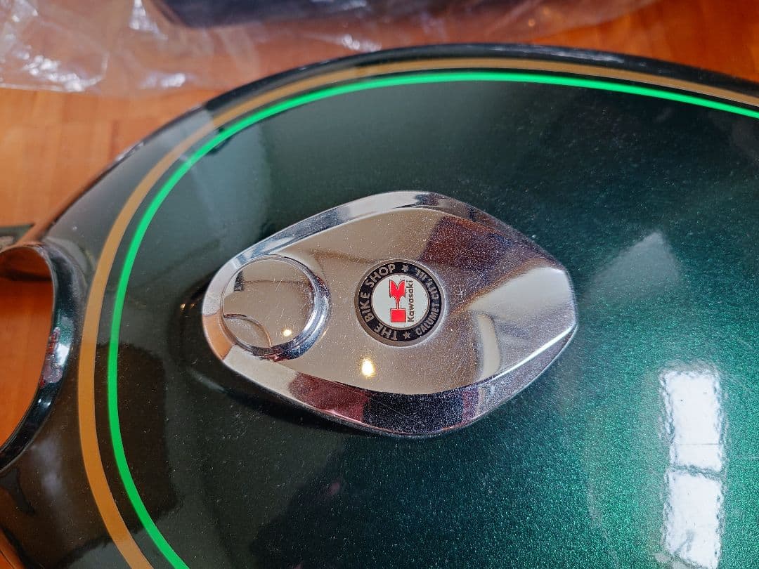 Kawasaki KZ900 純正外装セット　アヌビス