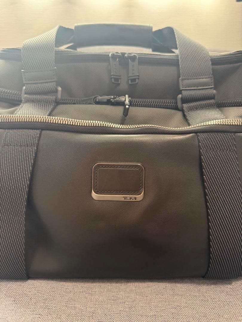 TUMI 232322 ALPHA Bravo「マッコイ」ジムバッグ Black