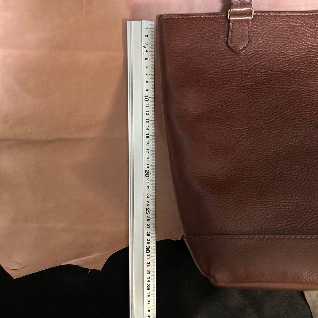 ヌメ革　トートバッグ　総手縫　トスカーナ　タンニン鞣し　真鍮　牛革　本革