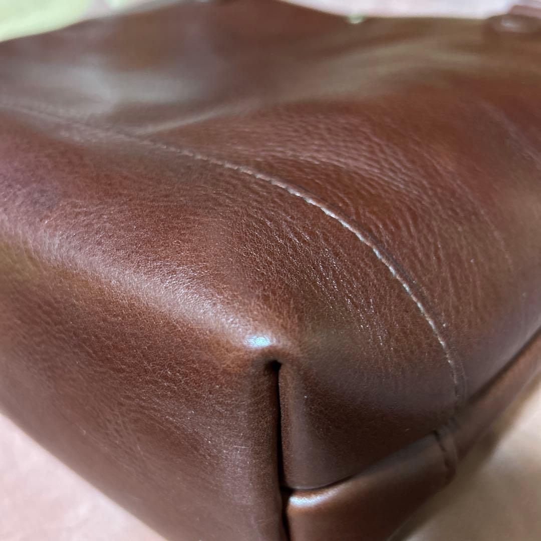 ヌメ革　トートバッグ　総手縫　トスカーナ　タンニン鞣し　真鍮　牛革　本革