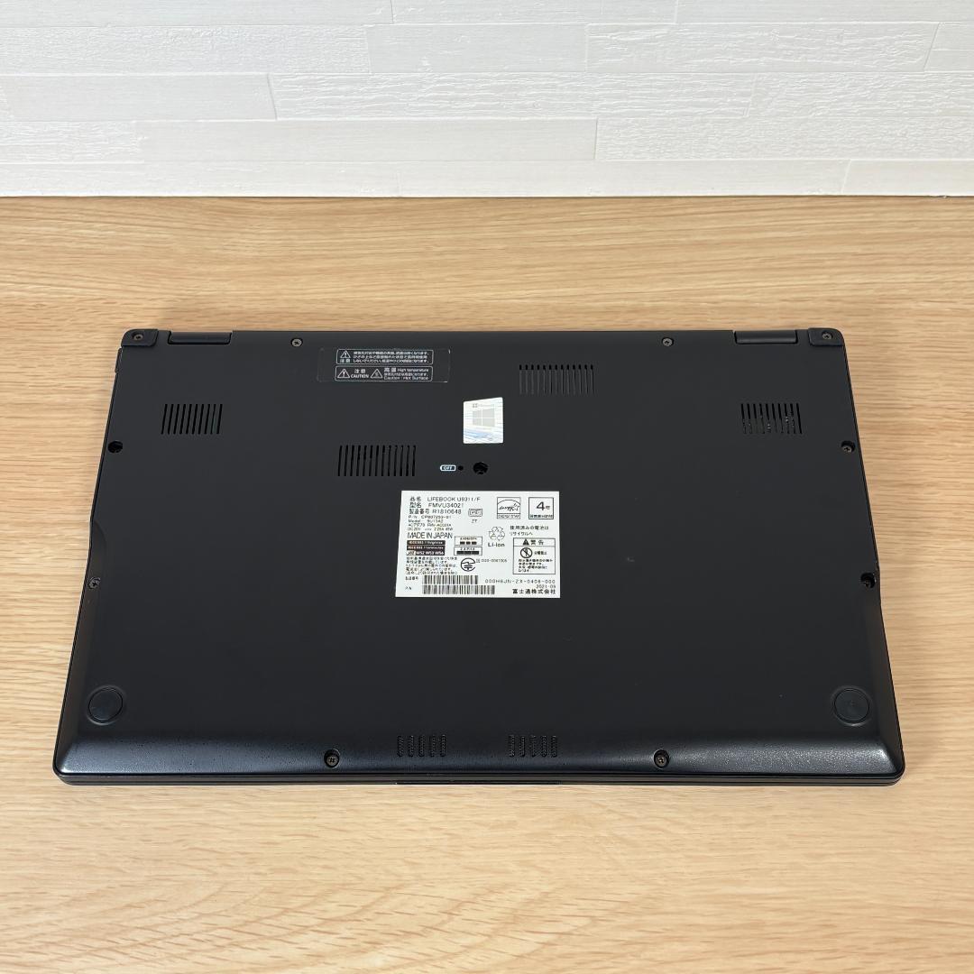 富士通　11世代i5　高年式　美品　ノートパソコン　Windows11　01