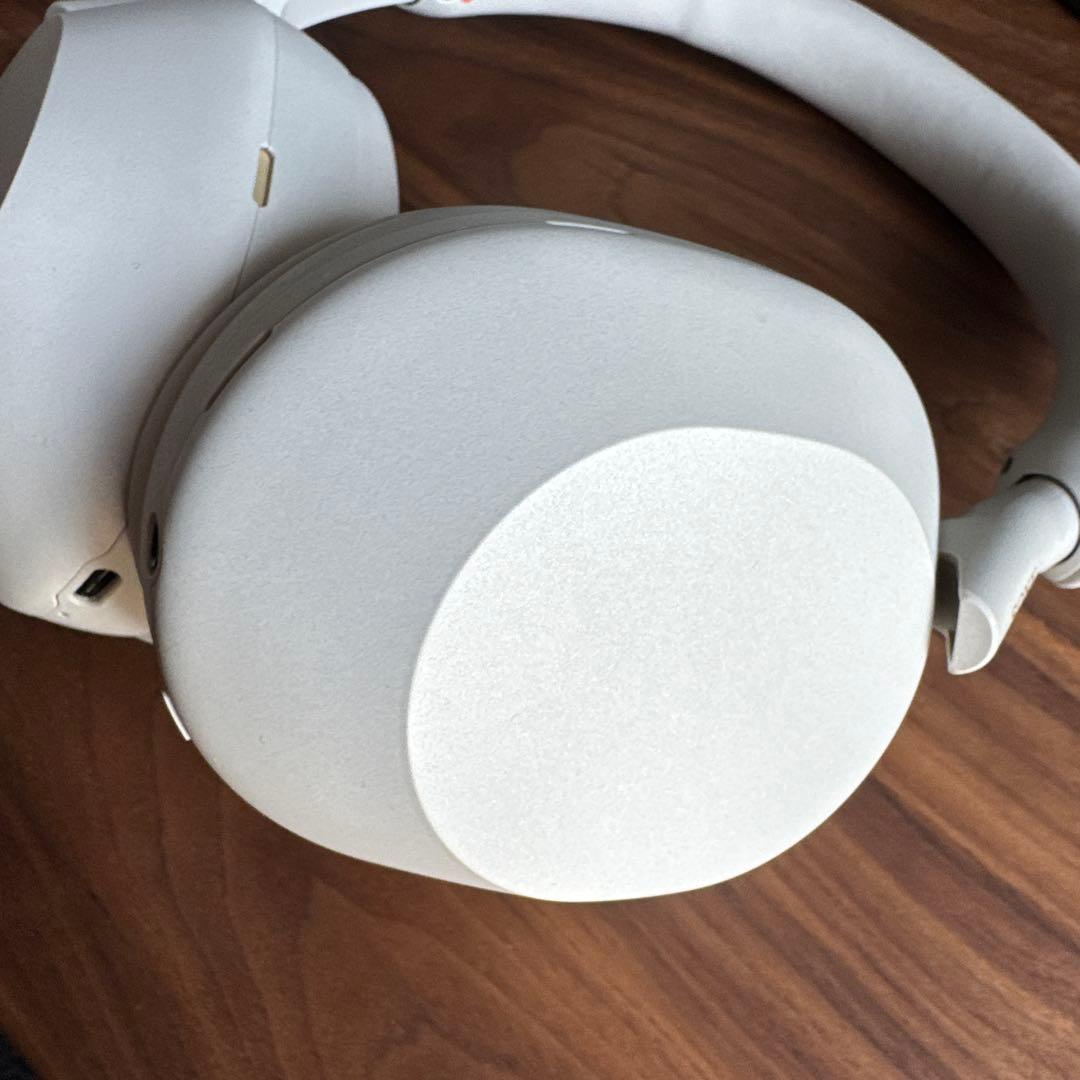 Sony WH-1000XM5 プラチナシルバー