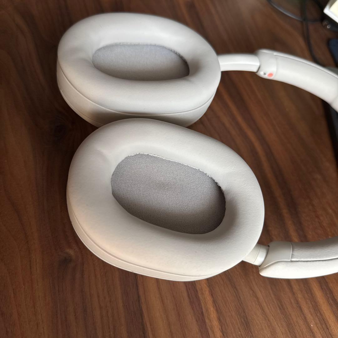 Sony WH-1000XM5 プラチナシルバー