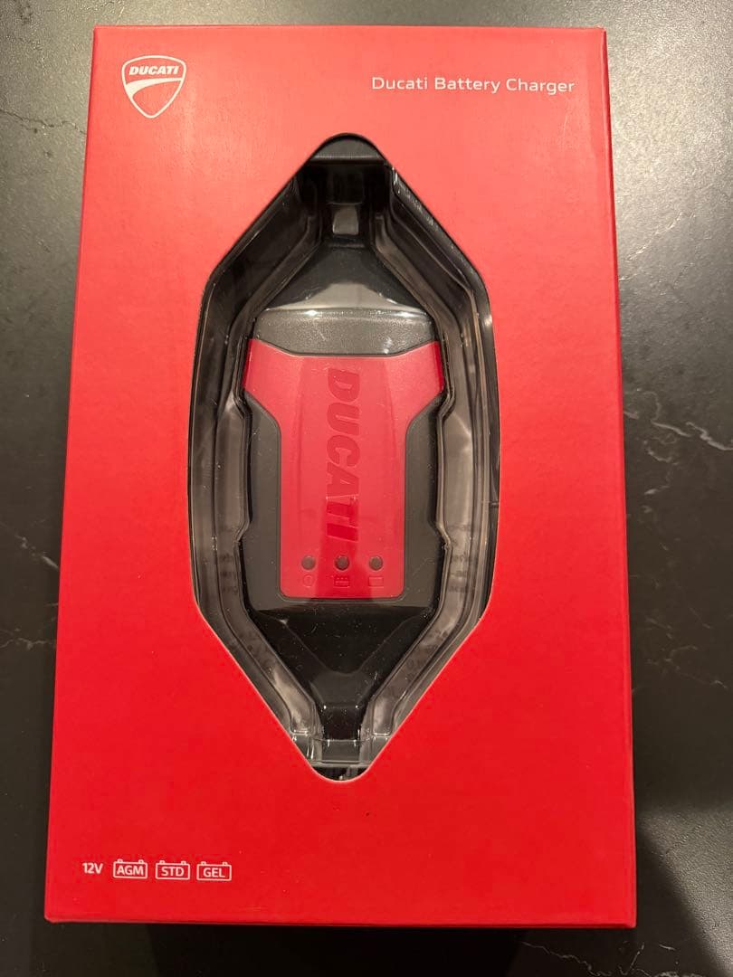 DUCATI 純正バッテリーチャージャー 12V出力、付属品と箱あり