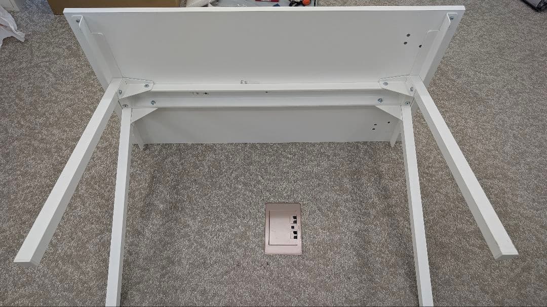 IKEA TROTTEN トロッテン デスク 140x80 cm