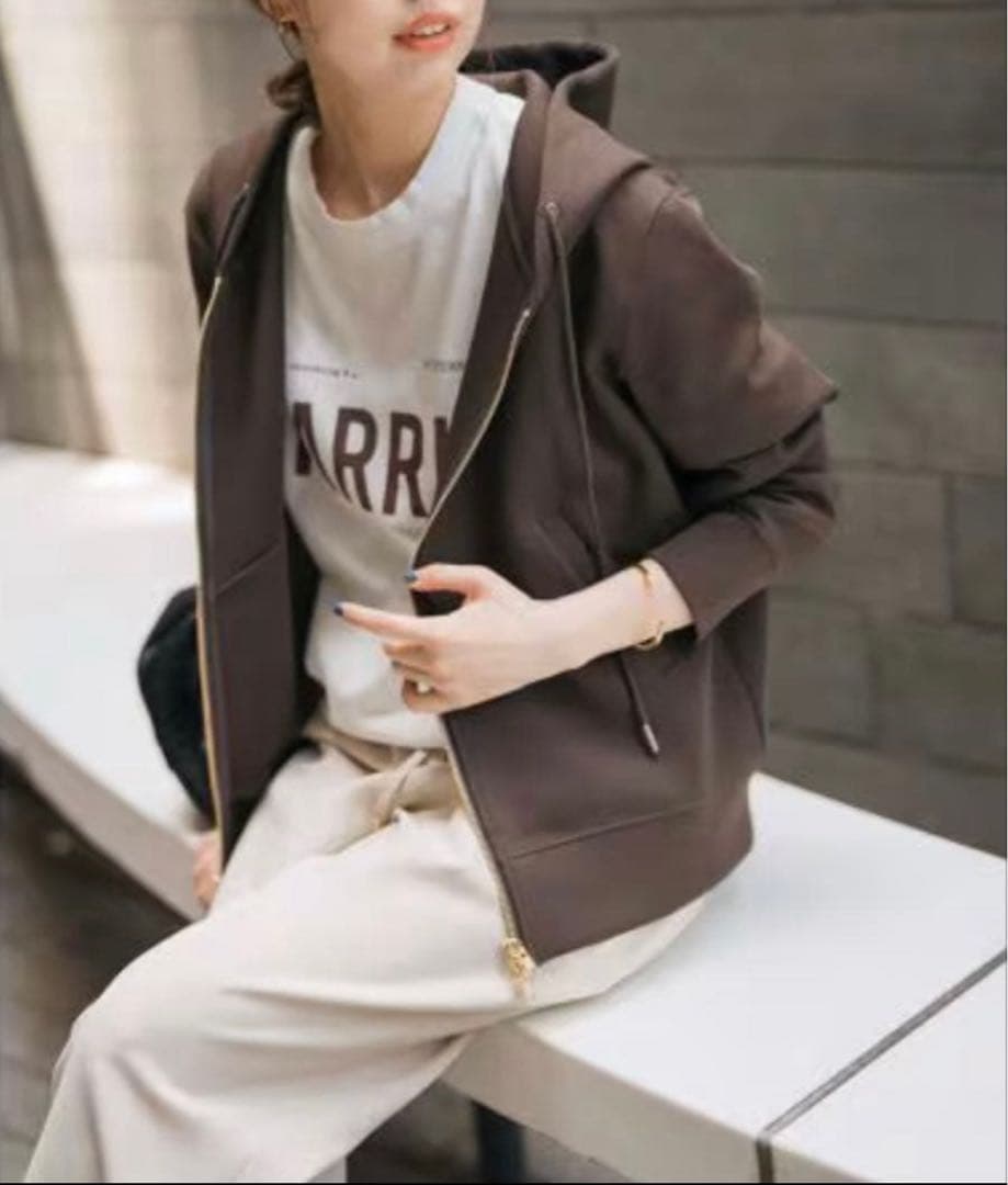 Spick&Span ストレッチジップフードパーカー　ブラウン