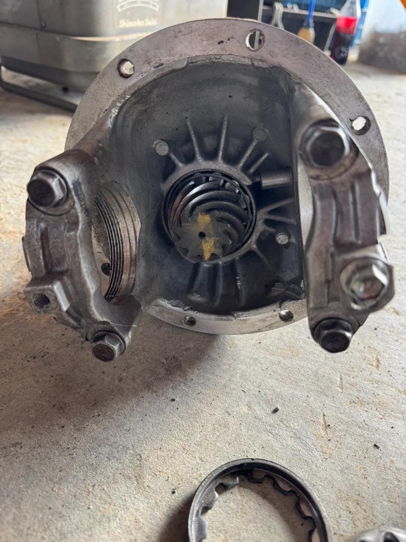 JB23　フロント　エアロッカー　部品取り　再利用可　ジムニー