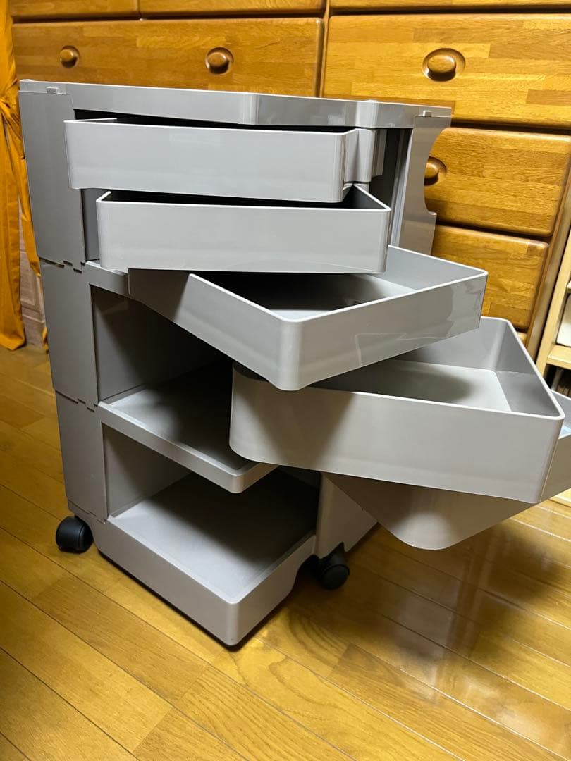 ボビーワゴン　3段5トレイ　クミンカラー