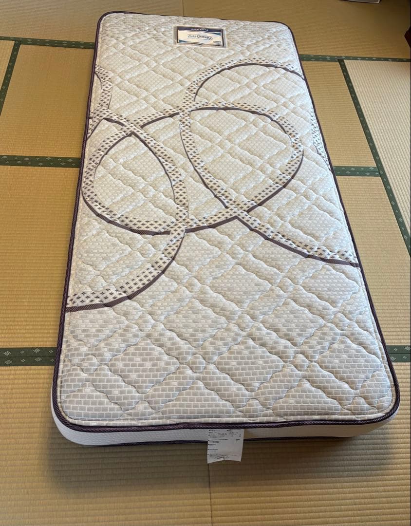 シモンズ　Beautyrest Extra Hard シングルマットレス