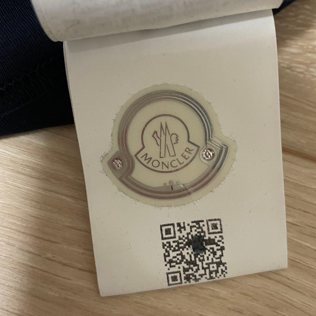 新品タグ付き♡モンクレールTシャツ4A=104㎝