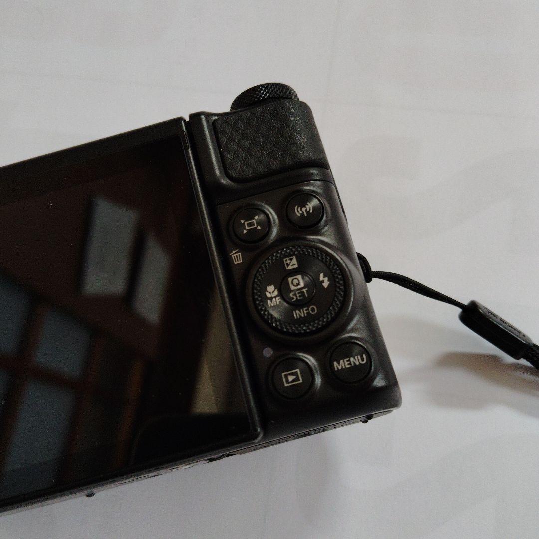 Canon PowerShot SX740 HS 本体と付属品