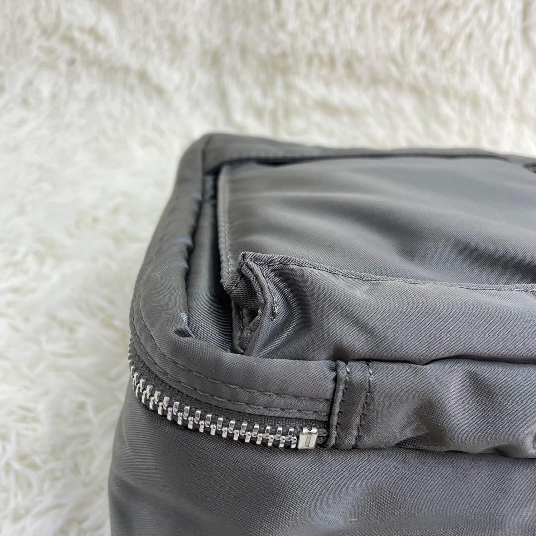 【極美品】ポーター タンカー ショルダーバッグ ダブルジップ シルバーグレー　L