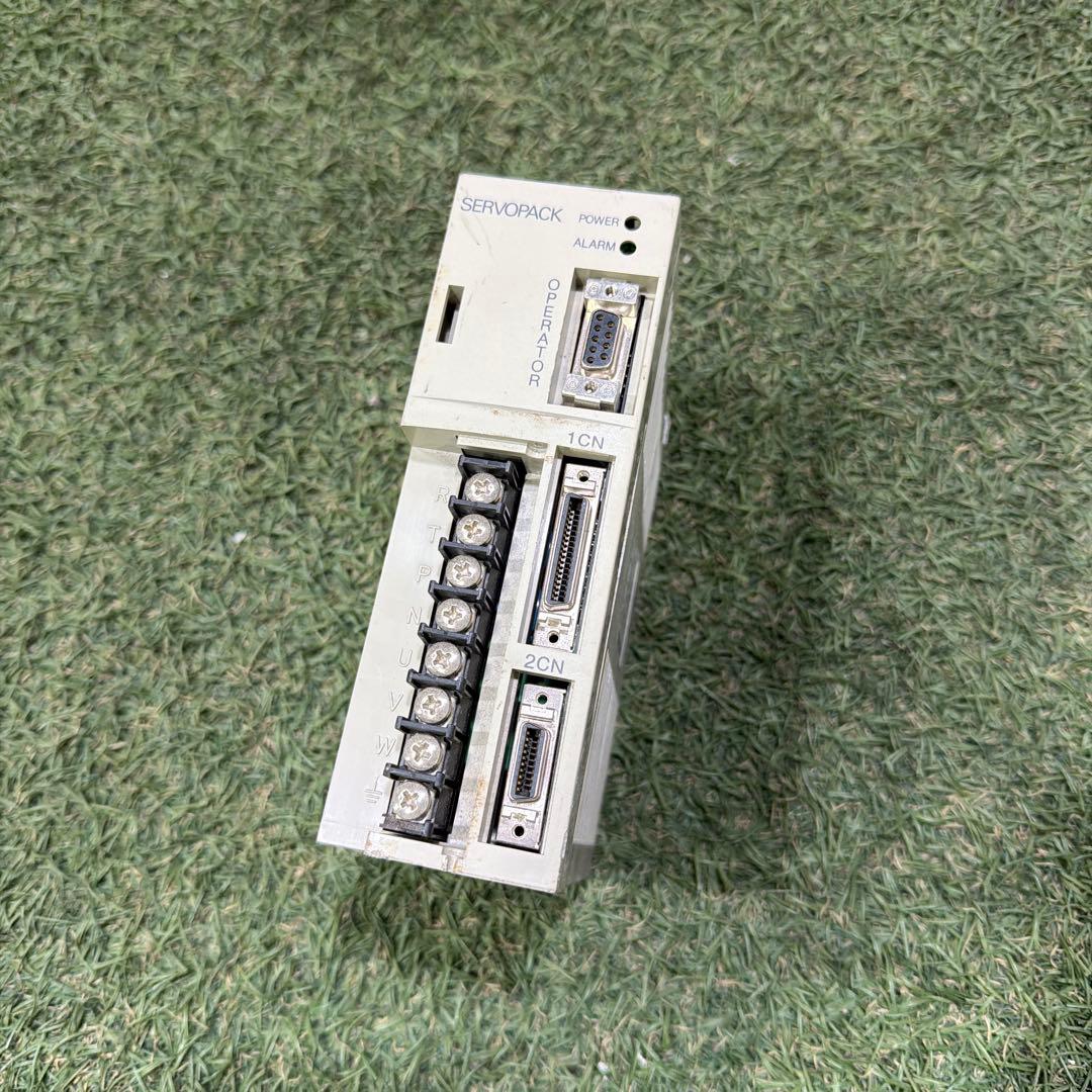 中古 YASKAWA サーボパック SGDA-01BP SERVOPACK