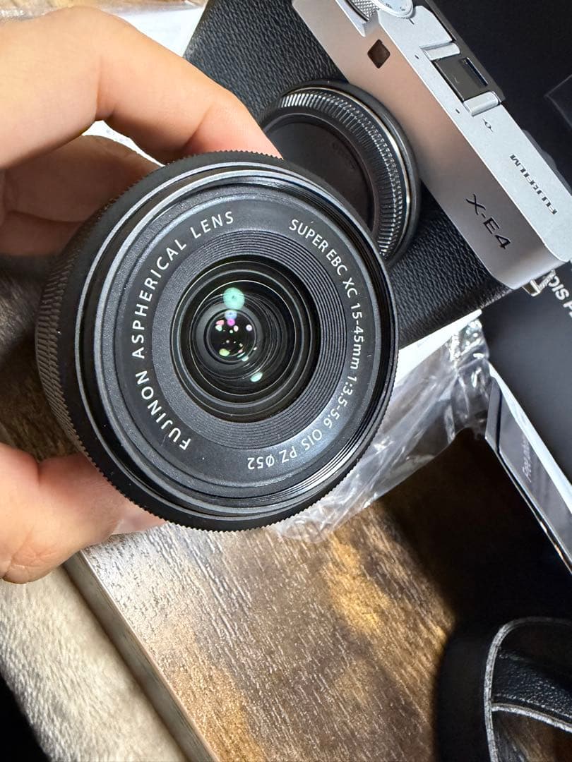 FUJIFILM X-E4 ミラーレス一眼カメラ