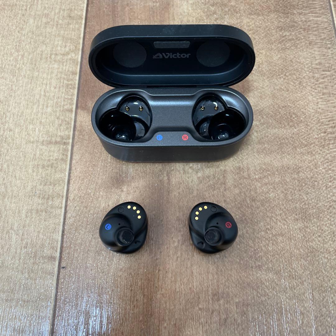 Victor HA-FW1000Tワイヤレスイヤホン、「木」の振動板で暖かい音色