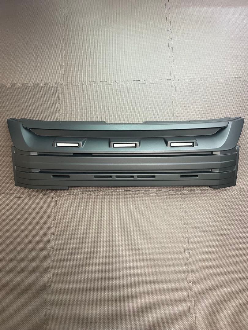 デリカD5 後期　ジャオスグリル　マットブラック