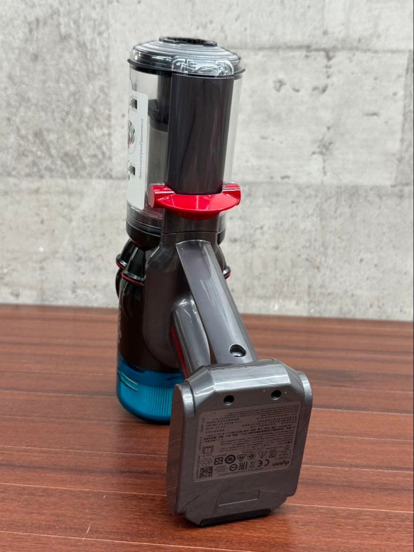 美品　ダイソン　掃除機　SV21 本体　ダスト　フィルター　純正バッテリー付き