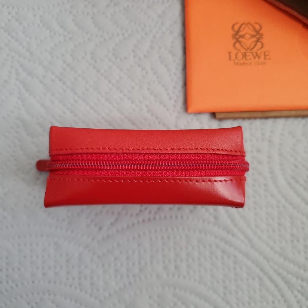 未使用品 LOEWE ロエベ レザー ケース ミニポーチ レッド