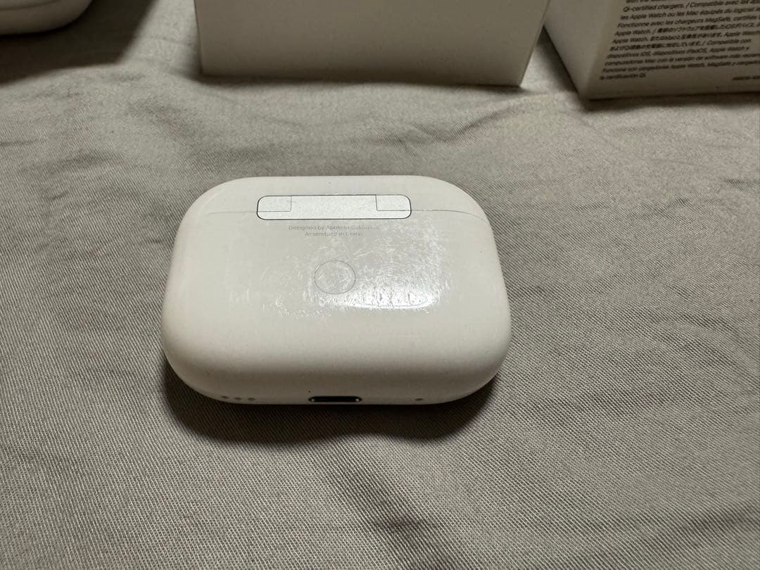 AirPods Pro2 ライトニング 本体 箱・充電ケース付き 付属品あり