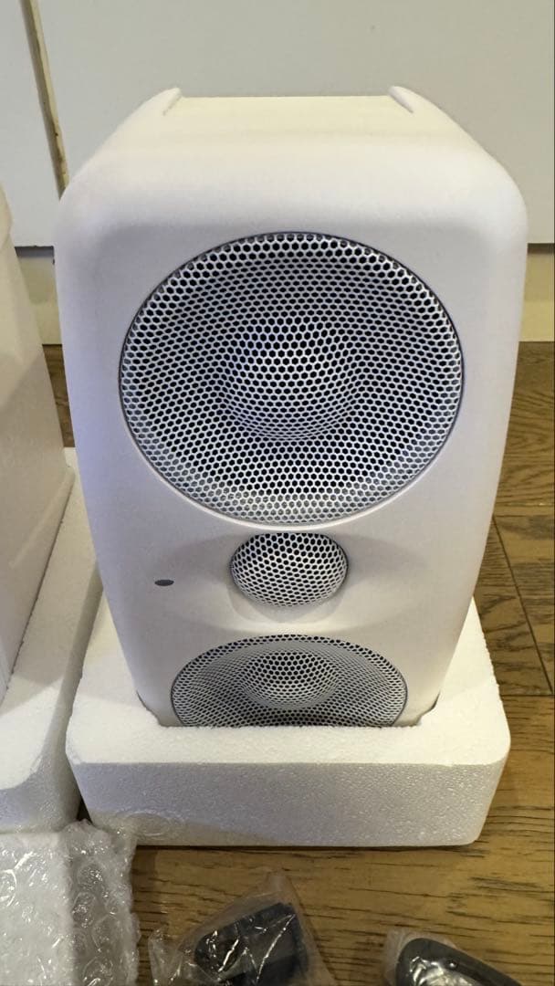 美品！！ iLoud MTM ホワイトエディション スピーカーセット