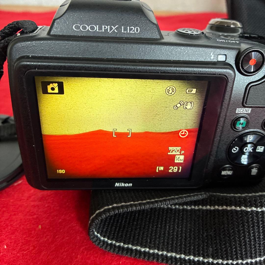 ケース付き美品　Nikon Coolpix L120 単3電池駆動