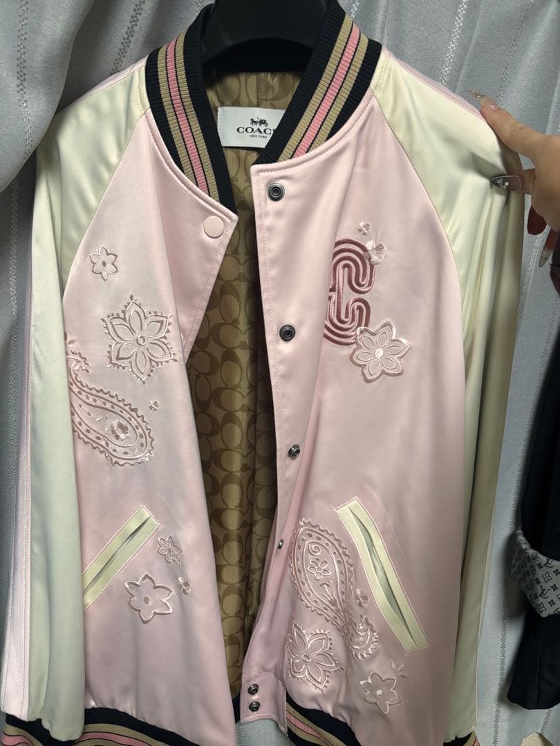 最終値下げ！大特価！週末セール！COACH ピンク刺繍ジャケット Sサイズ