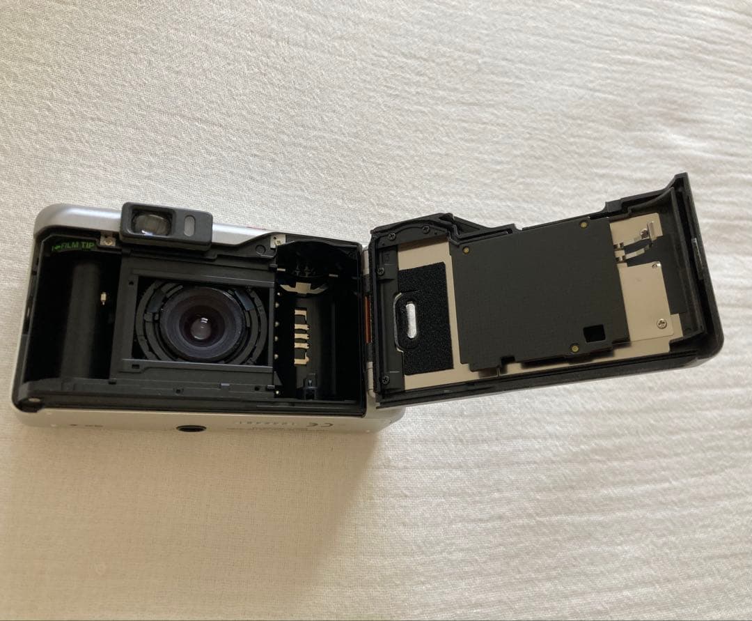 FUJIFILM 富士フイルム コンパクトカメラ Silvi Fiシルヴィ Fi