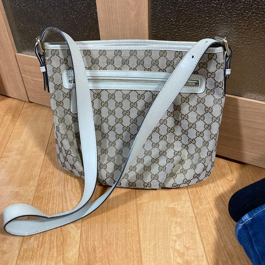 GUCCI GGパターン ショルダーバッグ ホワイト