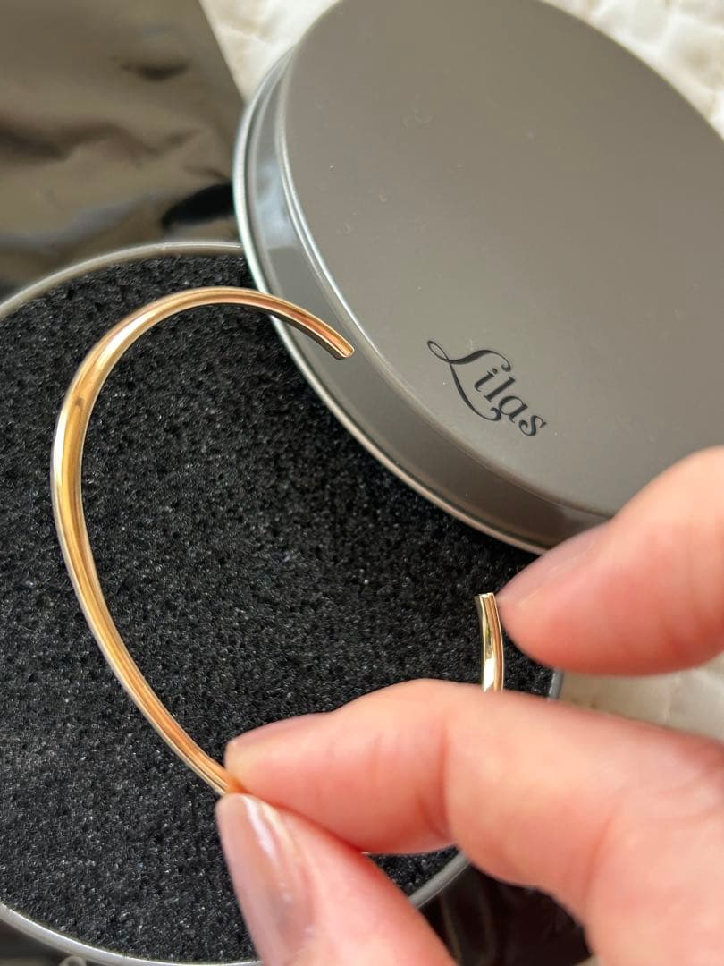 ✳︎✴︎Lilas 2.5パイプC型バングル K10✴︎✳︎美品