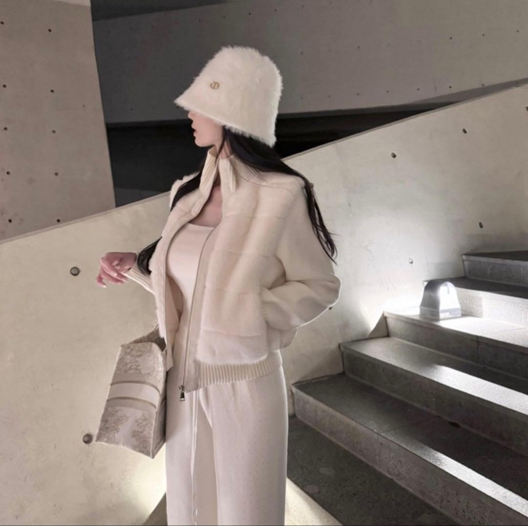 DHOLIC 2WAYニットスリーブエコファーダウンジャンパー