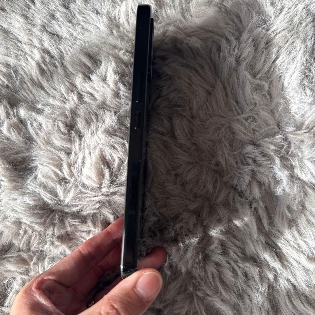 Libero 5G III ブラック　ワイモバイル