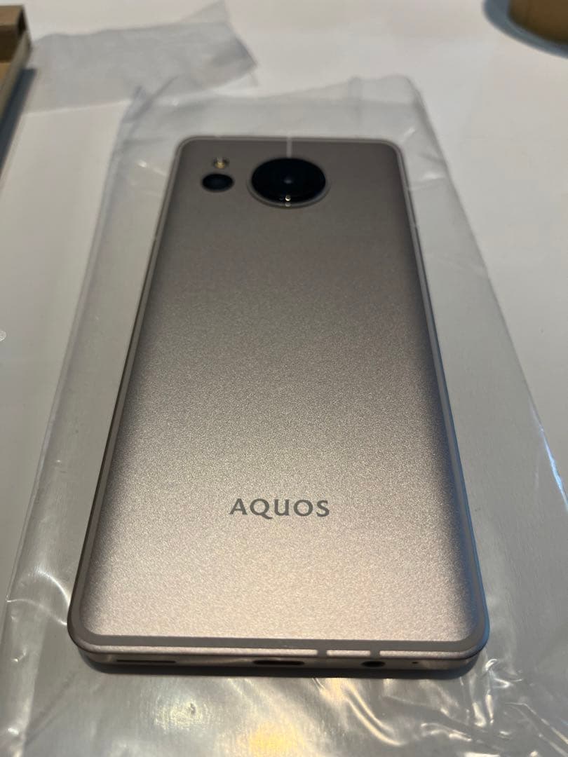 AQUOS sense8 SH-M26 シルバー 本体