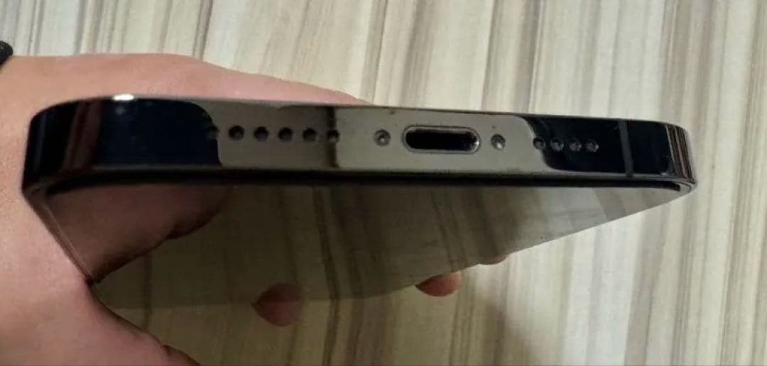 美品iPhone 12 Pro Max 本体 ケース付きSIMフリー　128GB