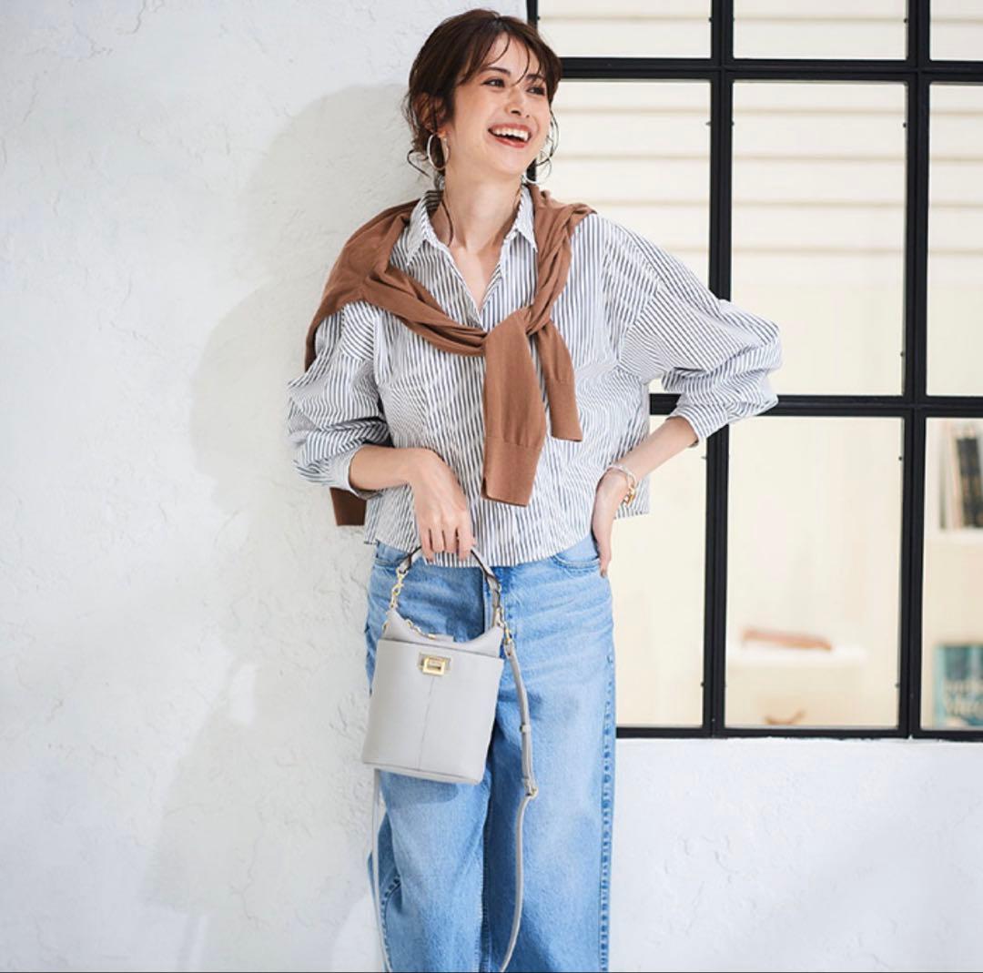 ATAOホリデー 撥水レザーバッグ ショルダー ポシェット 牛革 アイスグレー