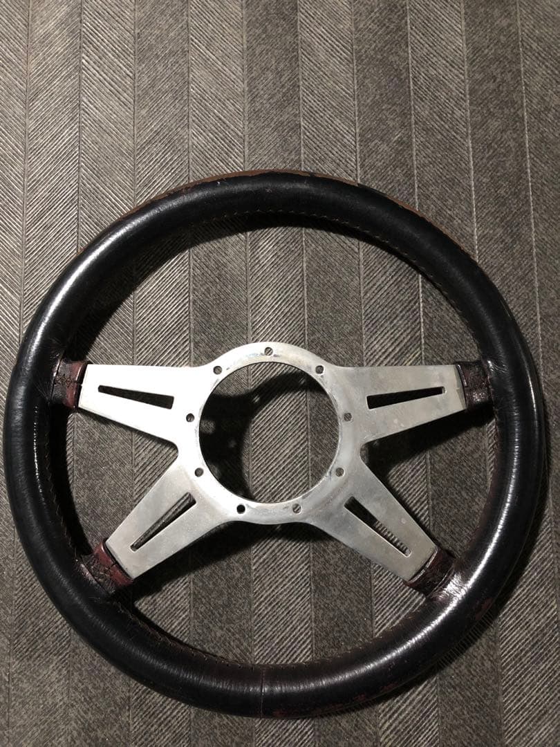 LECARRA レカラ　ステアリング