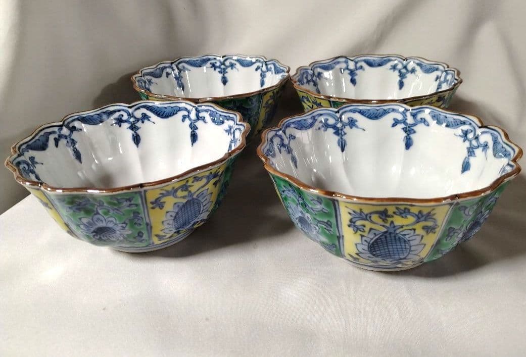 雲泉窯　青黃彩花唐草　向附　　小鉢　4個