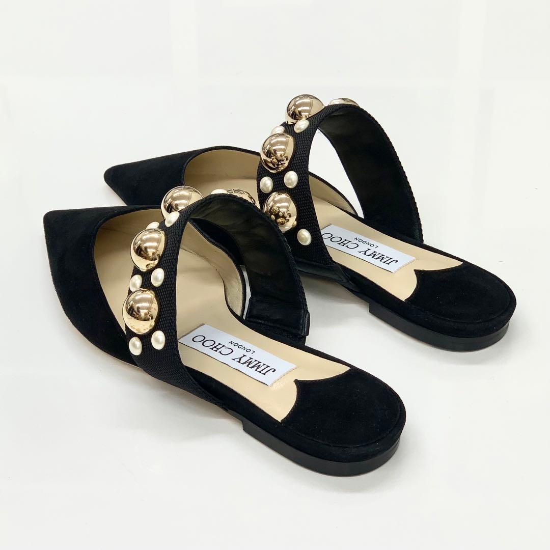 ジミーチュウ スエード 丸スタッズ パール フラットサンダル ブラック