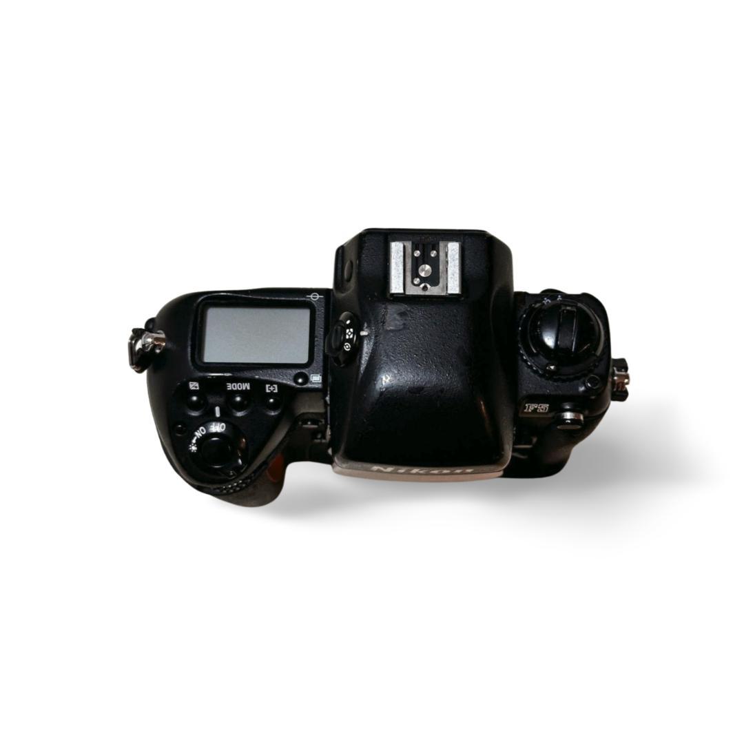 Nikon F5 ボディ シャッター確認済 キャップ付