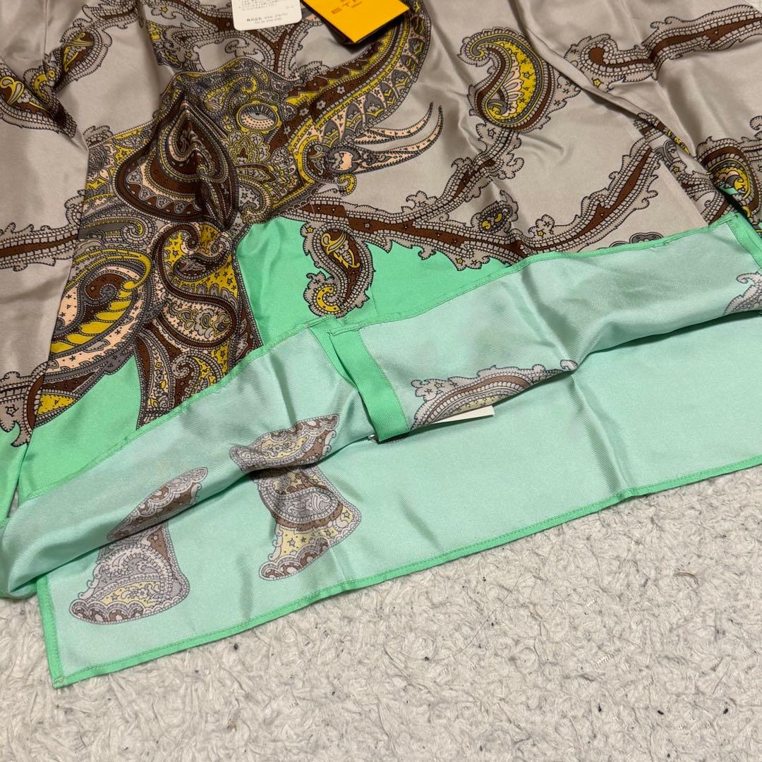 未使用タグ付きLサイズ相当　エトロ　シルク100% ペイズリー総柄　ブラウス　象