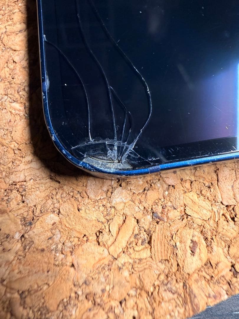 iPhone12 128GB 画面割れ 有線充電不可 カメラ曇りあり