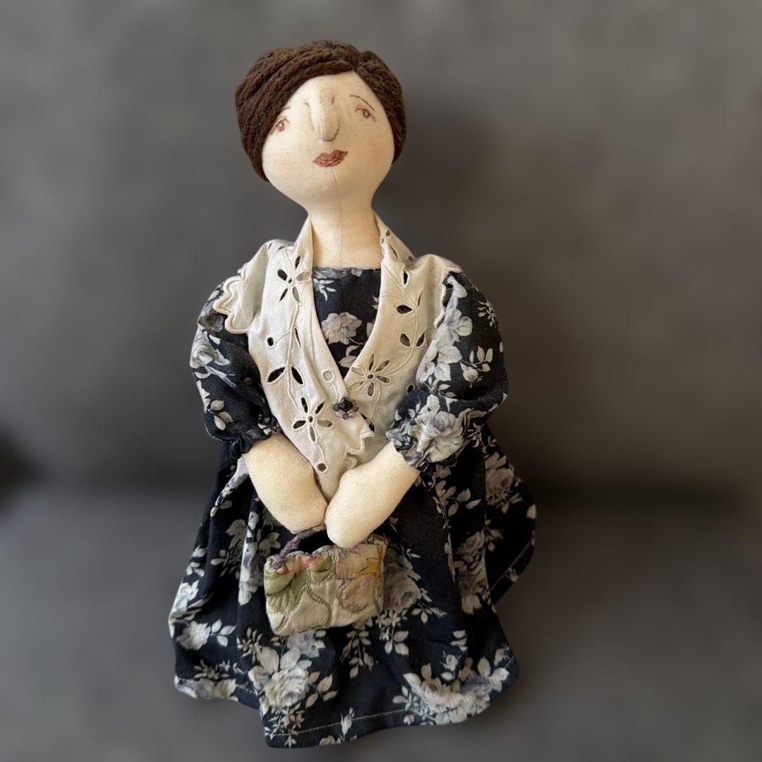 毛塚千代さんのドール　アルル夫人