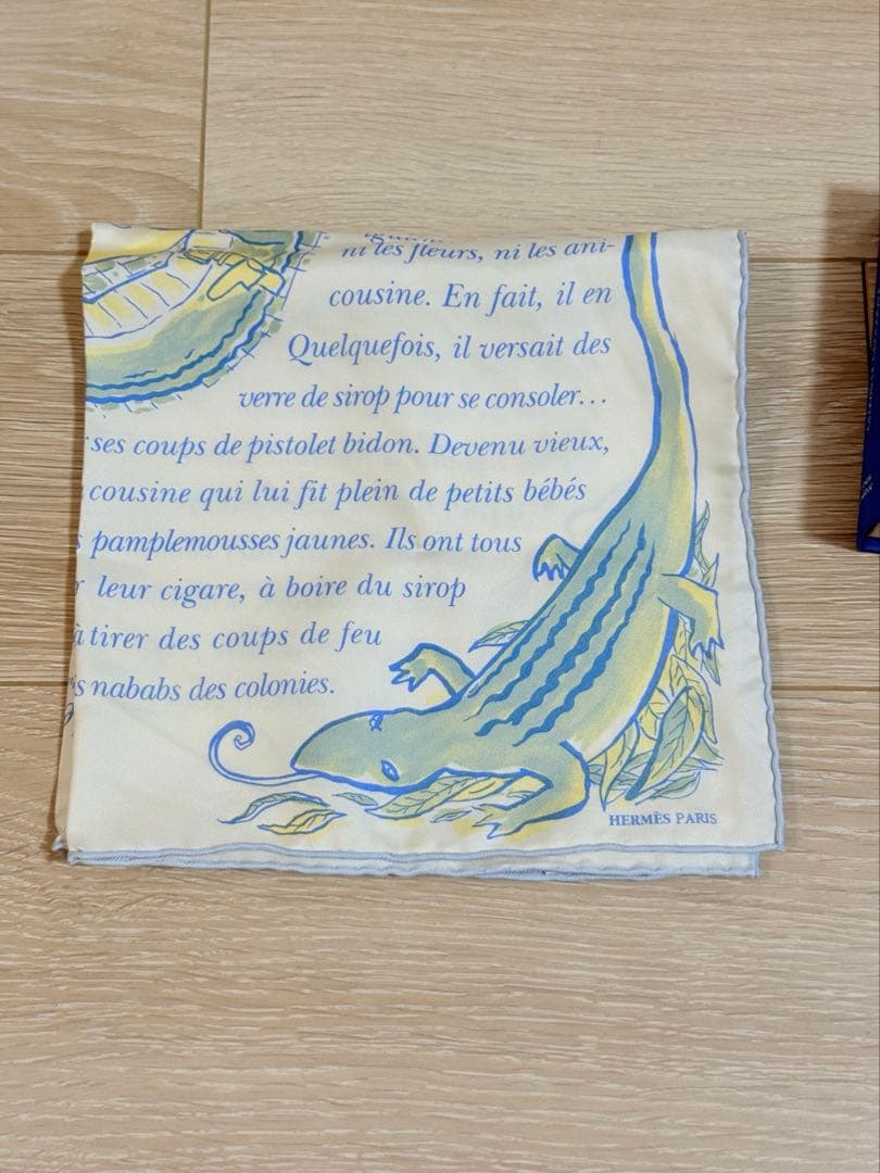 【箱付・美品】エルメス カレ40 クロコダイルのクロヴィス シルク スカーフ