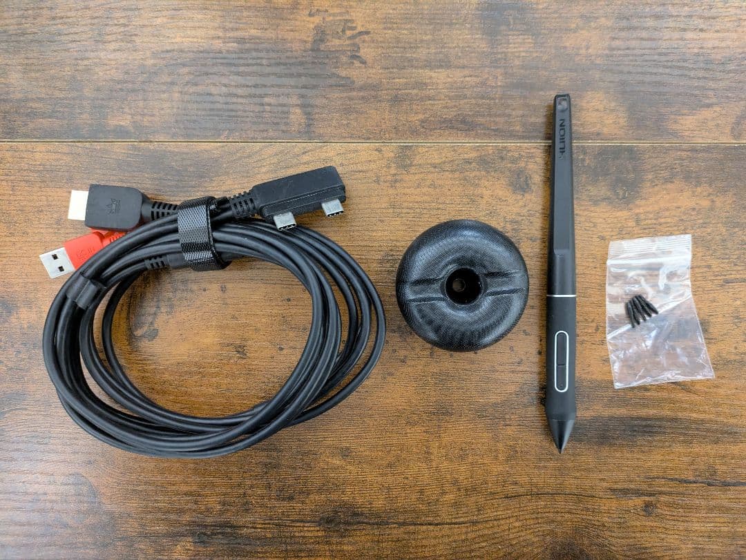 HUION Kamvas Pro16 (2.5k) 液タブ