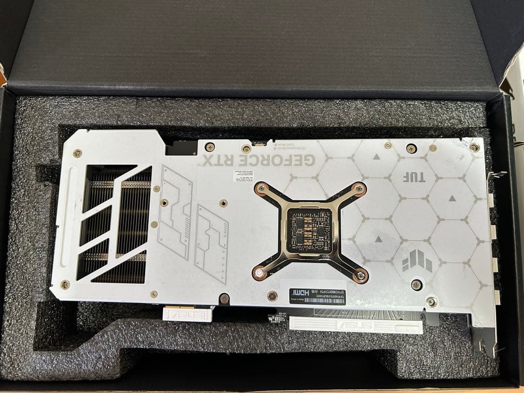 グラフィックボード・グラボ・ビデオカード ASUS TUF 4070 Ti SUPER BTF