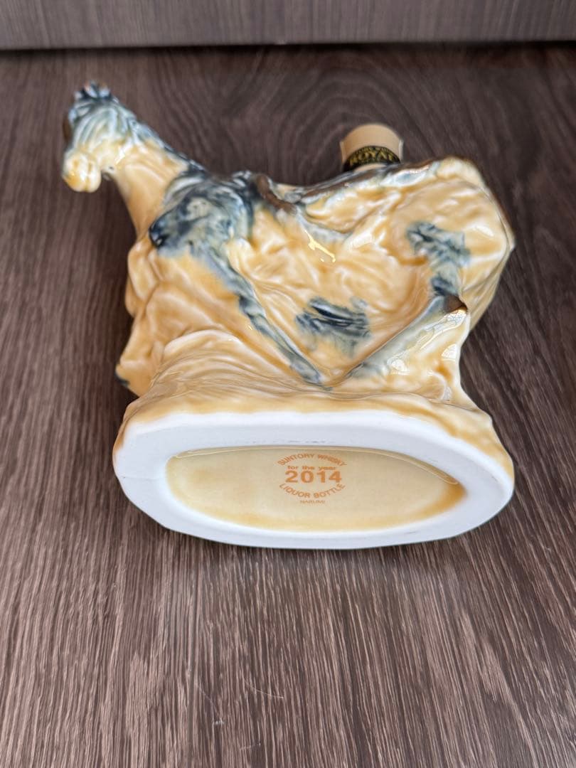 2014年午年サントリーローヤル 鳴海製糖ボトルウイスキー 600ml 未開封