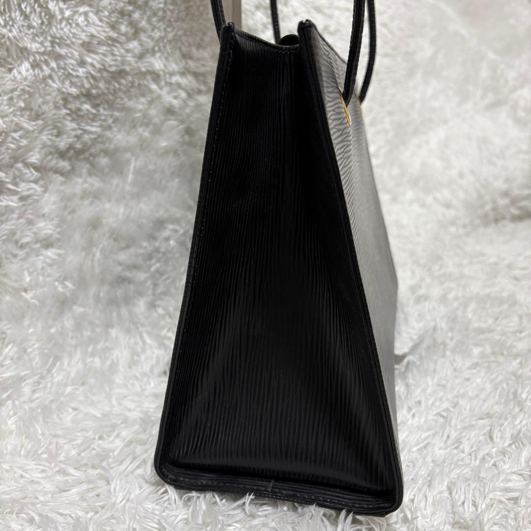 FENDI ✨【美品】✨　エピ　ショルダーバッグ　トートバッグ　ロゴ