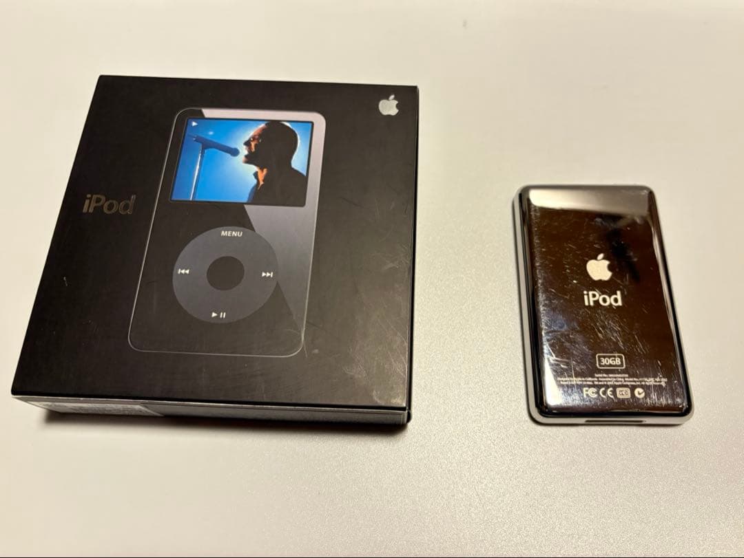 Apple iPod classic 第5世代 30GB ブラック 黒