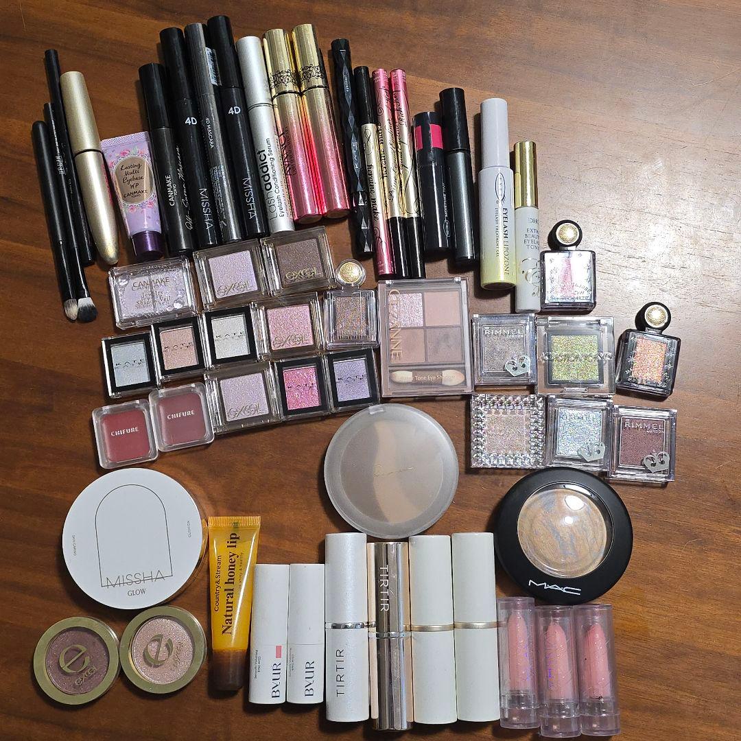 100点以上化粧品スキンケアヘアケアその他まとめ売り新品美品多数おまけ200点